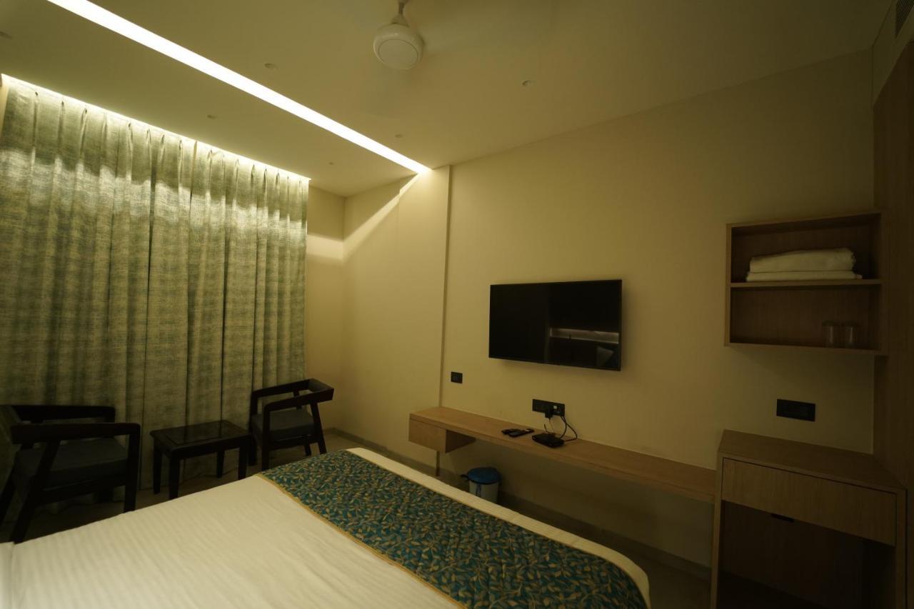 Hotel Laksh Rāipur المظهر الخارجي الصورة