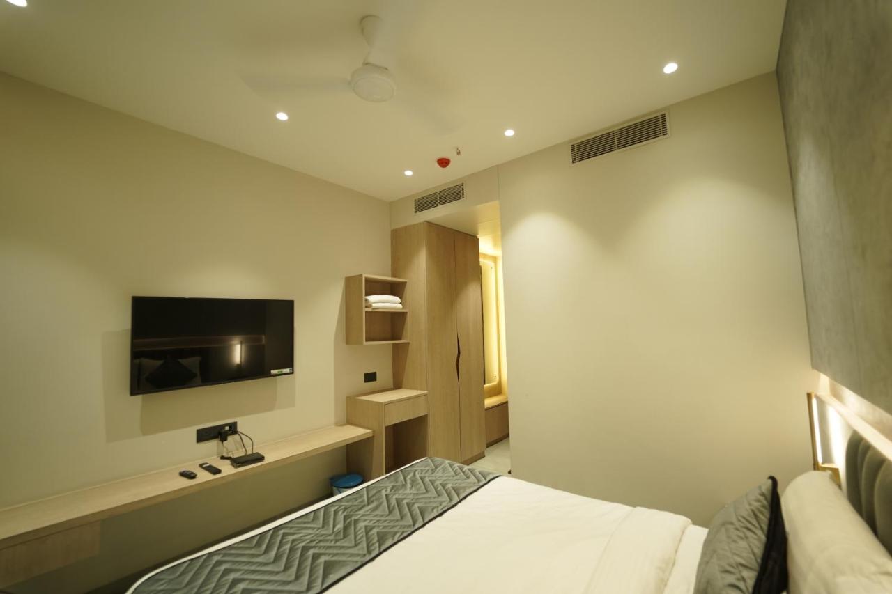 Hotel Laksh Rāipur المظهر الخارجي الصورة